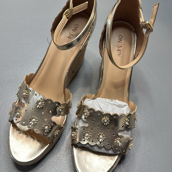 On 34th
Women's Theodoree Espadrille Wedge Sandals - Picture 6 of 8